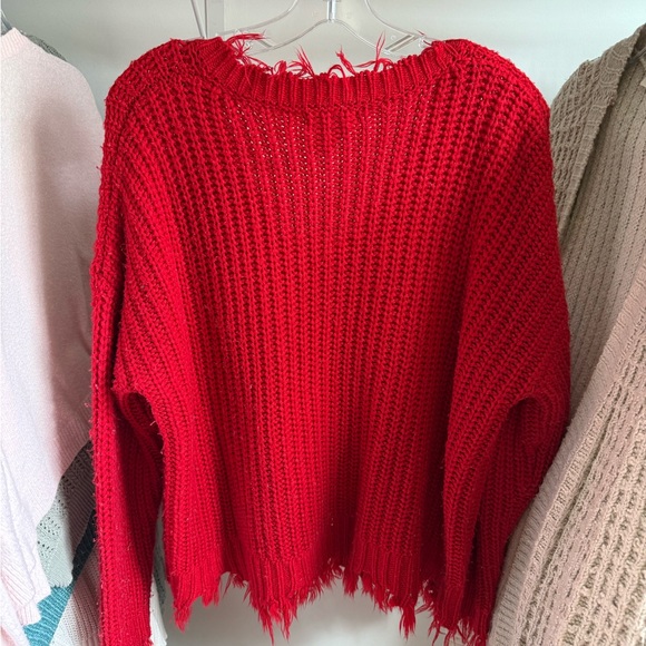 Fantastic Fawn Red Frayed V-Neck Sweater - Picture 2 of 2